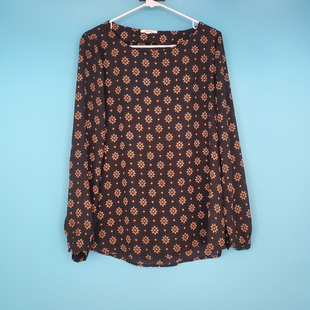 Pleione Blouse Size XS Long Sleeve Geometric